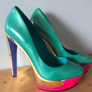 B Brian Atwood platform
